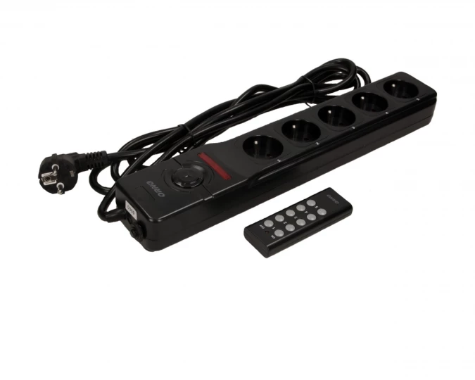 Przedłużacz zdalnie sterowany 5-gniazd z/u 3m /H05VV-F 3G1,5/ czarny OR-AE-13132