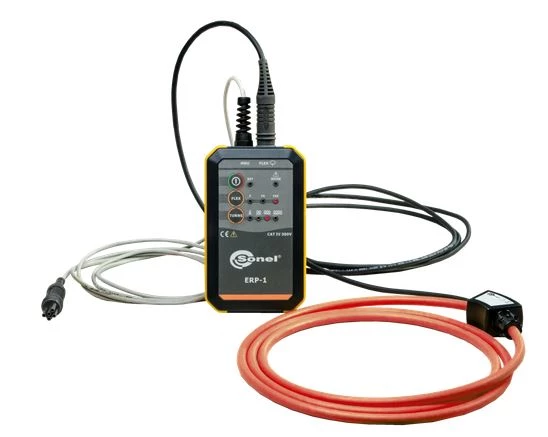 Adapter do pomiarów rezystancji uziemienia słupów ERP-1V3 z cęgami elastycznymi FSX-3 i futerałem IP67 WAADAERP1V3