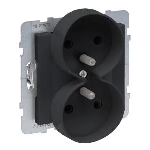 SUNO2 Gniazdo podwójne 2x2P+Z czarne 16A 250V zaciski automatyczne z przesłoną 721490