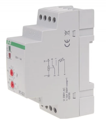 Regulator temperatury RT-821