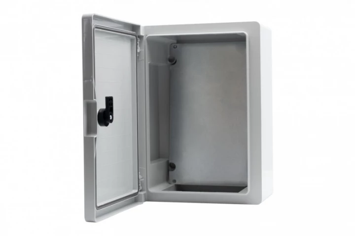 Szafa z tworzywa 250x300x130 mm IP65