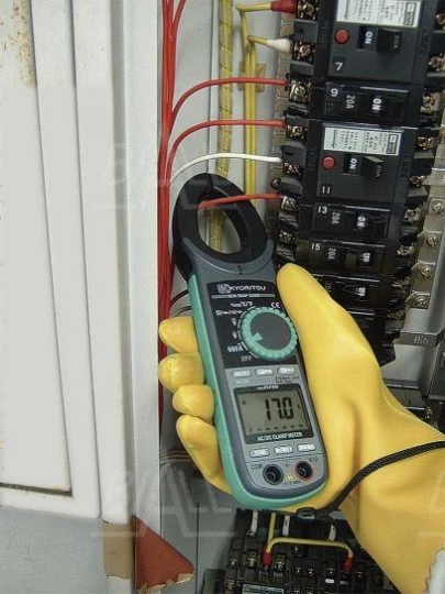 KEW2046R Miernik cęgowy 600A AC/DC TRMS