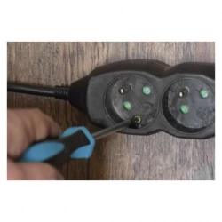 Przedłużacz z uziemieniem 4-gniazda /3m/ 3x1 mm2 czarny PC0413
