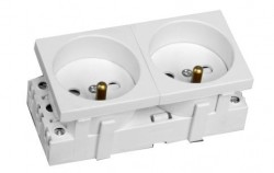 E/GN-4 GNIAZDO 230V Z UZIEMIENIEM 2-KROTNE 45x45mm, białe