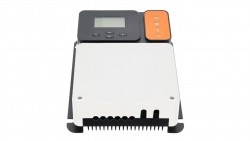 Solarny regulator ładowania MPPT 12/24 - 30A PRO LFP wyświetlacz LCD