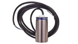 Czujnik indukcyjny M30 15mm 24-240V AC/DC 1R 2-przewodowy (2m) XS630B1MBL2