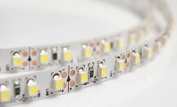 TAŚMA LED 3528 / 600 LED  BARWA ŚWIATŁA ZIMNA BIAŁY  (ROLKA=5M)